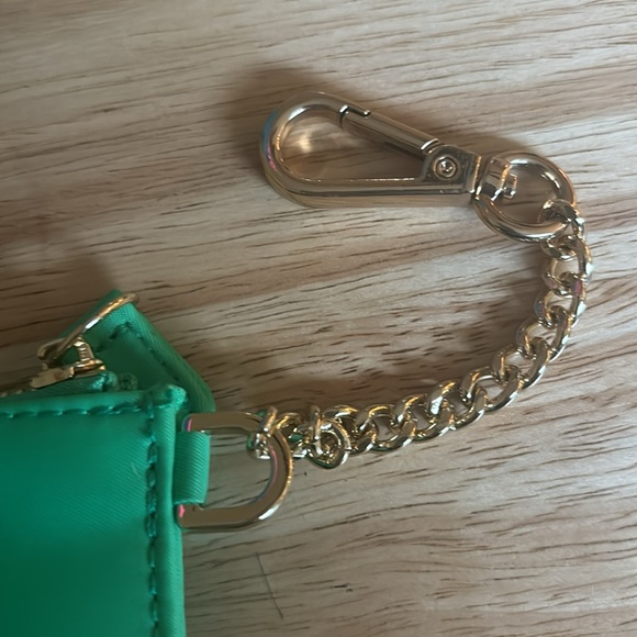 Stoney Clover Wristlet - Green!! - Picture 2 of 5